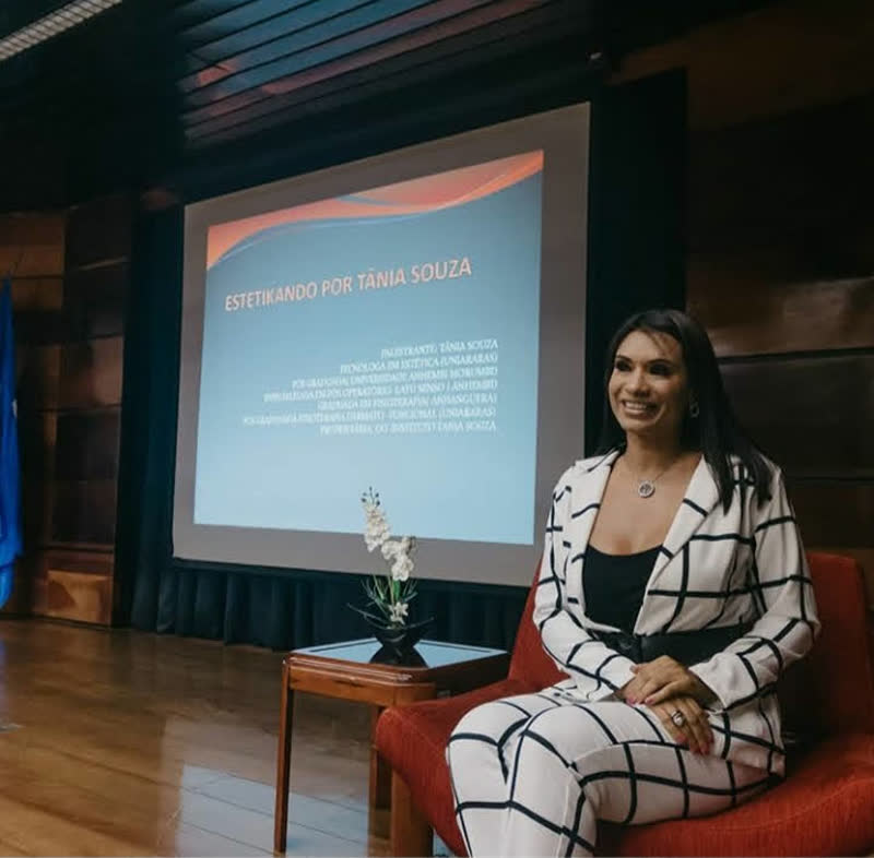Momento de uma formação da Tânia Souza Academy