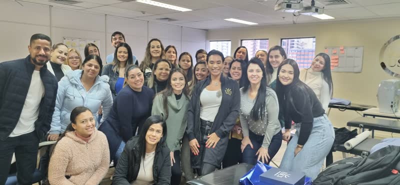 Momento de uma formação da Tânia Souza Academy