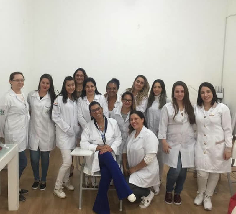 Momento de uma formação da Tânia Souza Academy